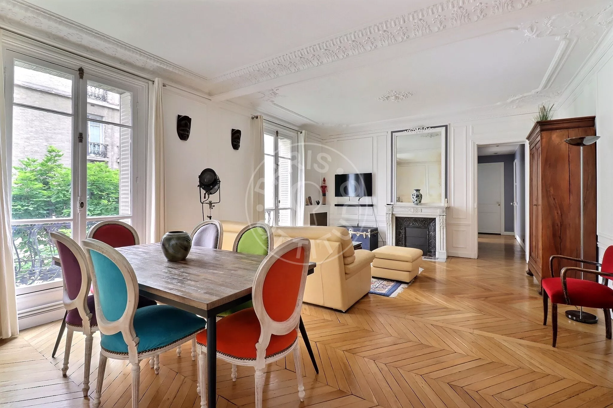 Flat Rue Laugier in Paris