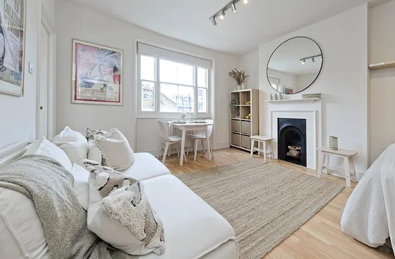 Flat Nottingham Place in City of Westminster