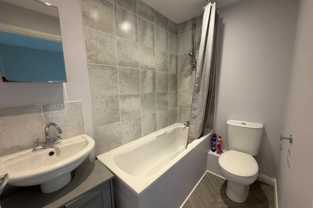 House Woodlands Close in Kirklees