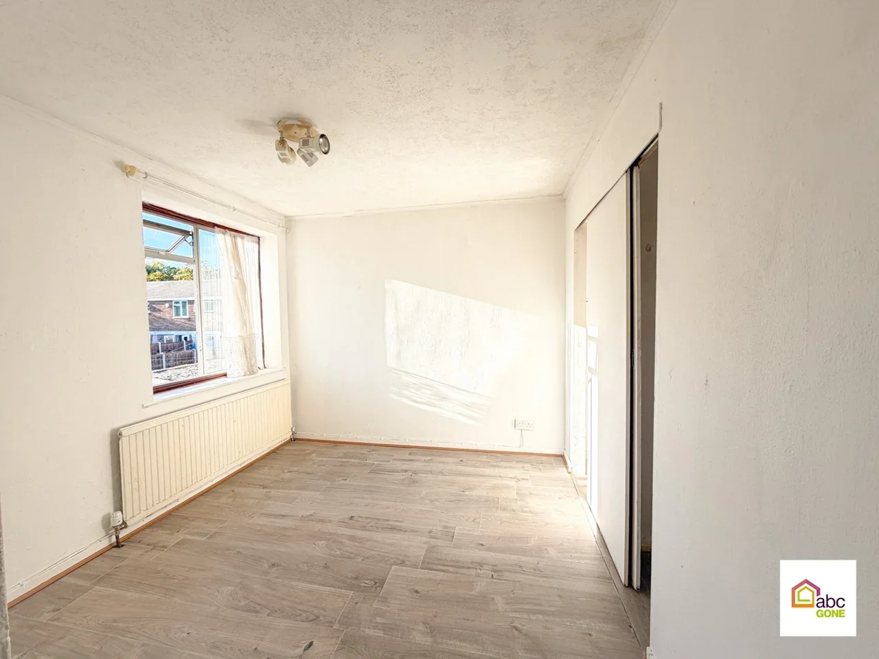 House Ballards Walk in Basildon