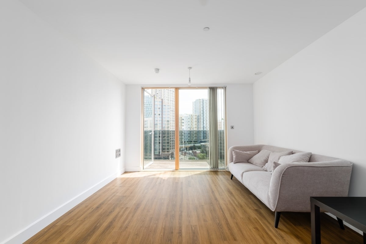 Flat Jerrard Street in Greater London