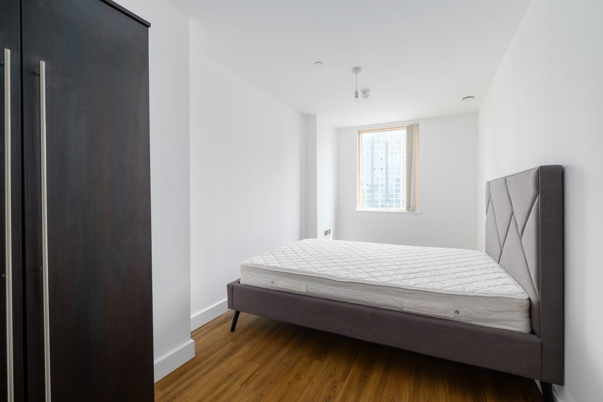 Flat Jerrard Street in Greater London