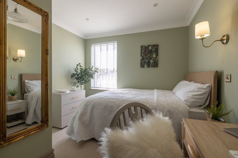 Room Felixstowe Road in Ipswich