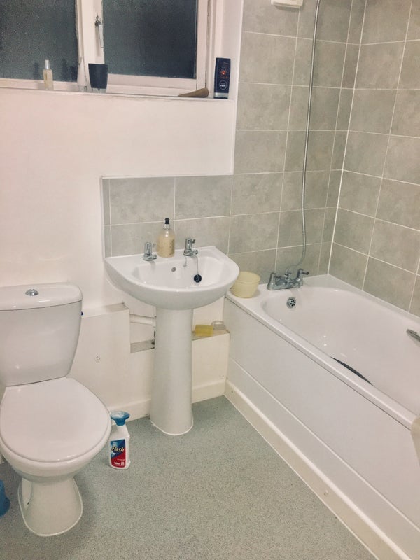 Room Richardson Close in Greater London