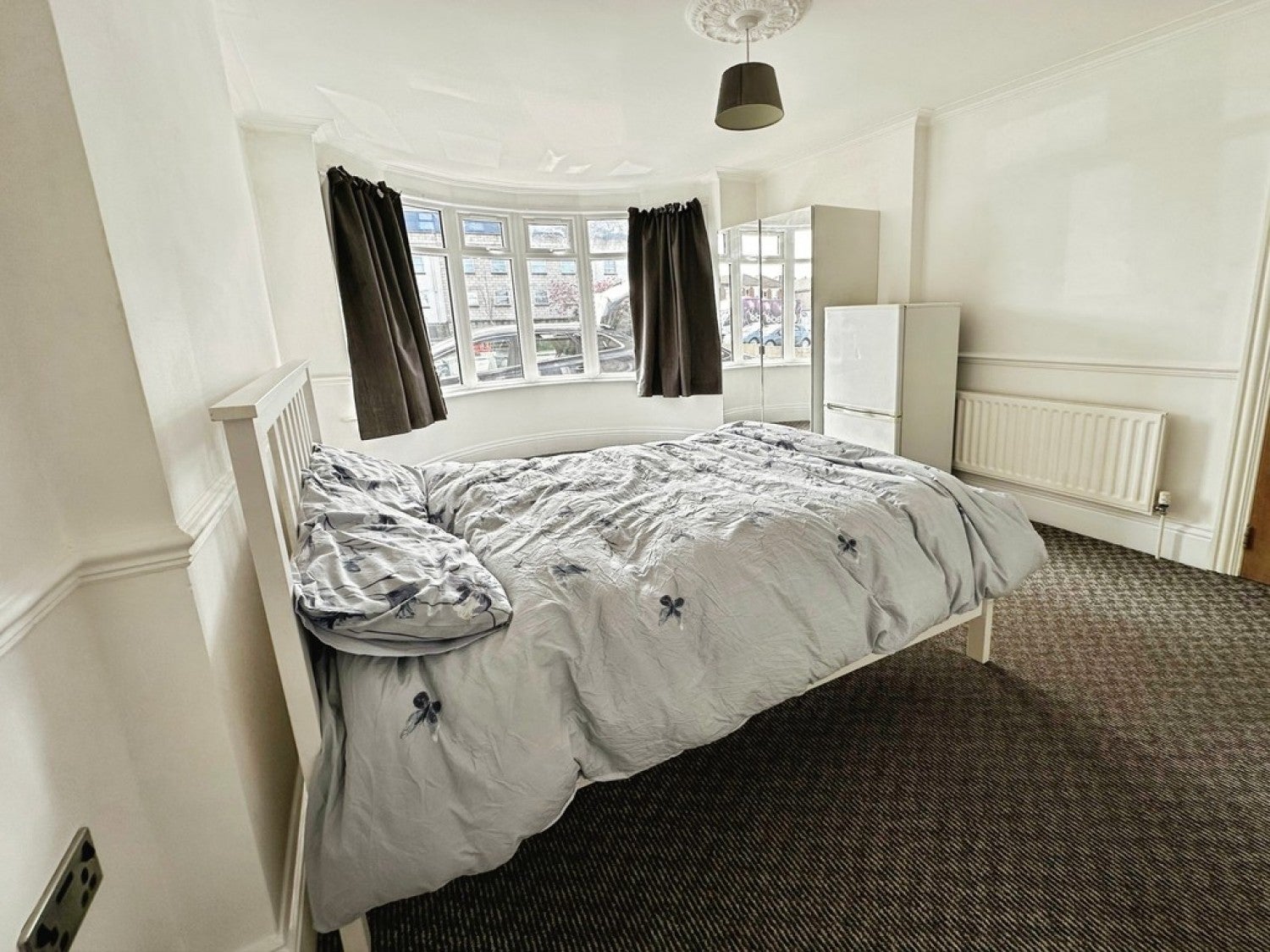 Room Ringwood Road in Poole
