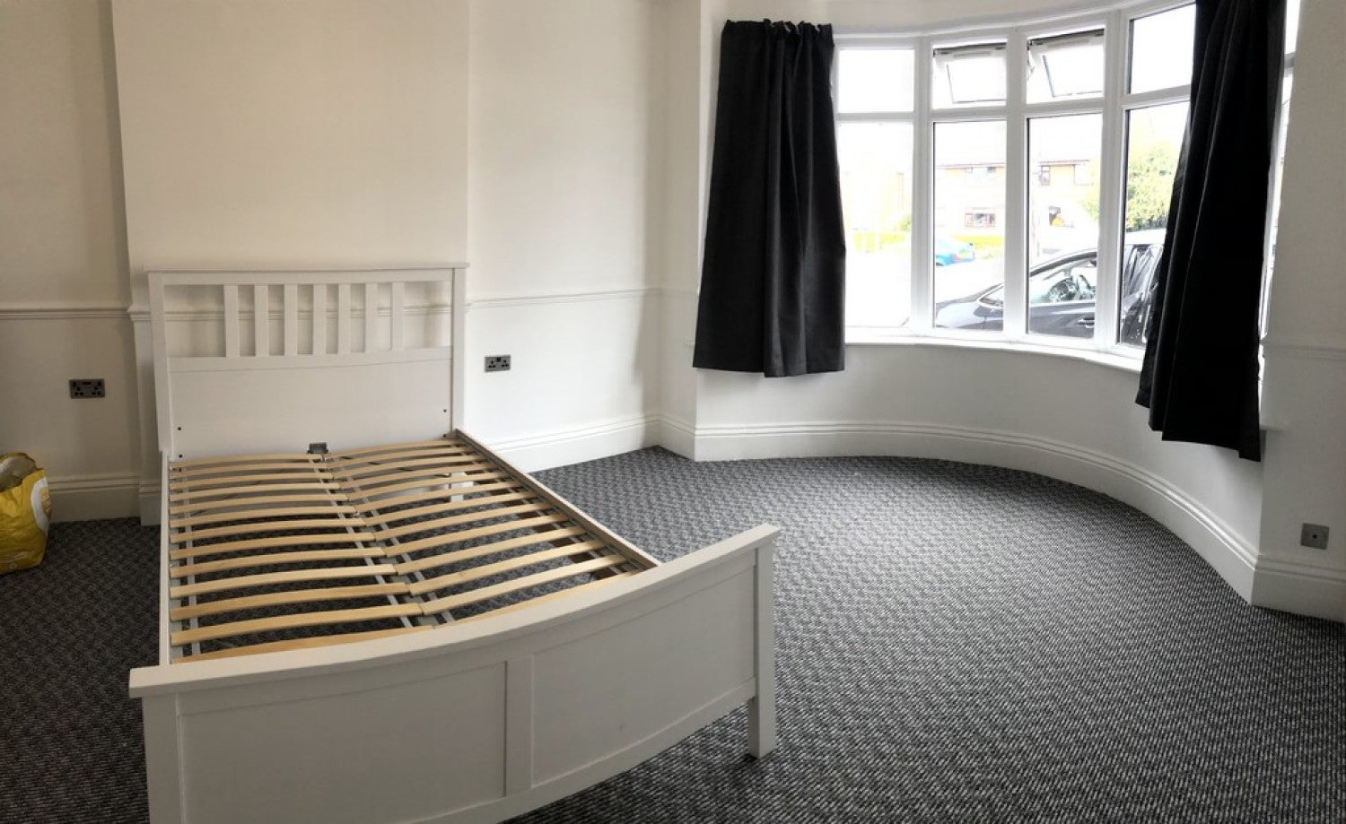 Room Ringwood Road in Poole
