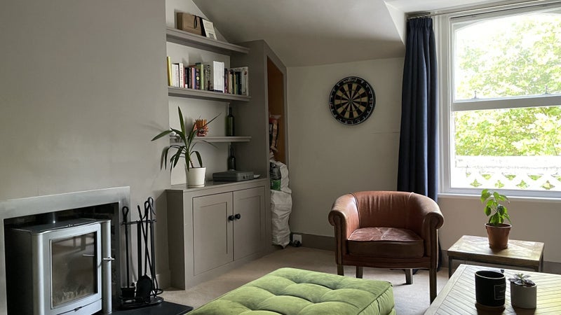 Room Humber Road in Greater London