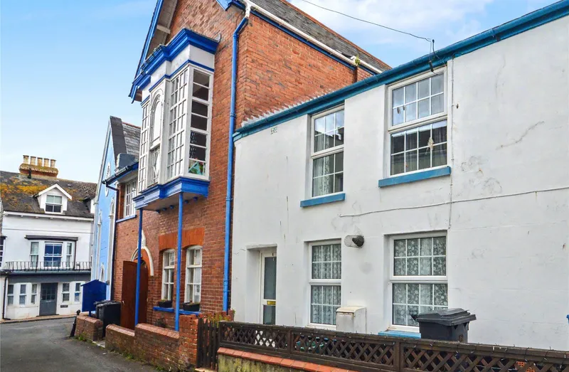 Flat Arch Street in Teignbridge