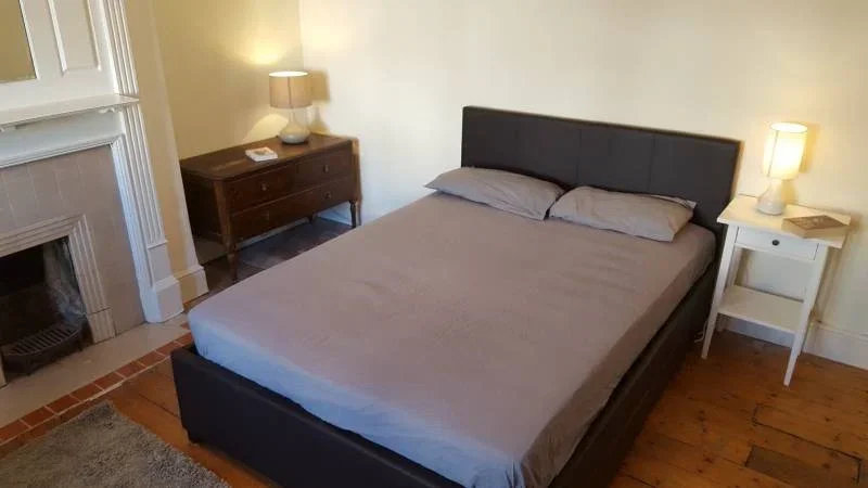 Room Ellington Road in Greater London