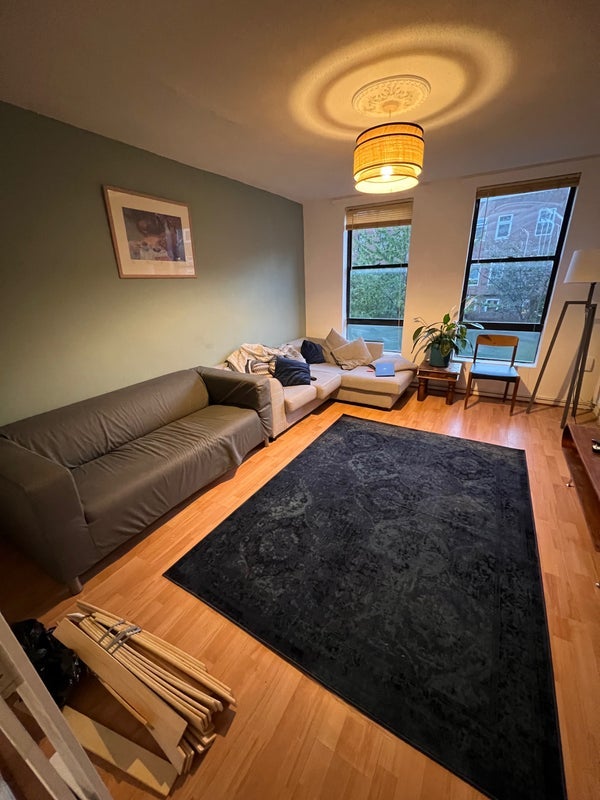 Room Smalley Close in Greater London