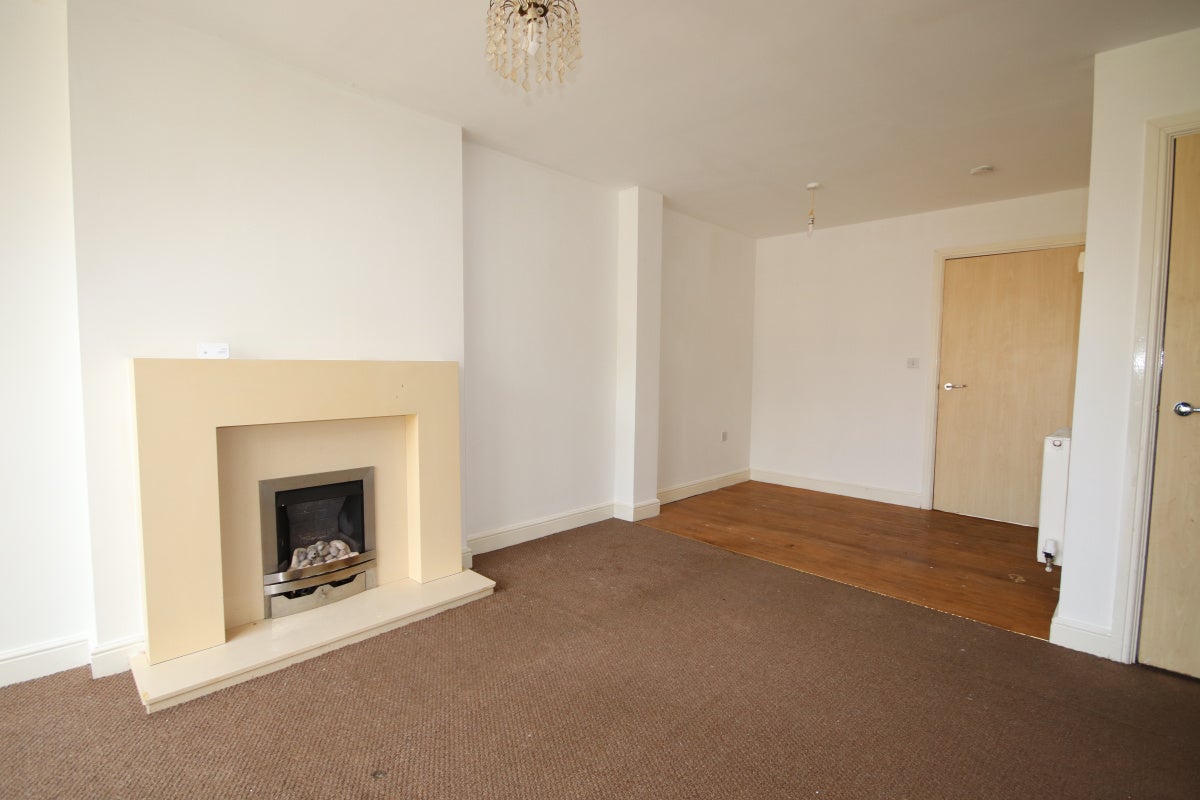 Flat Arnold Road in Nottingham