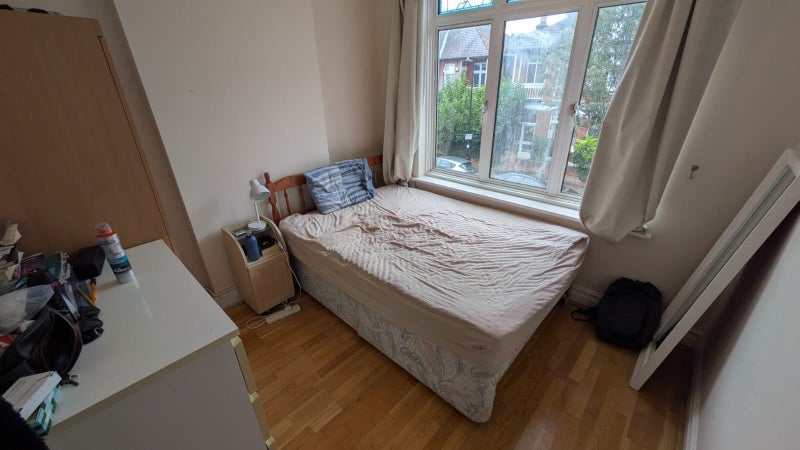 Room King Edward's Gardens in Greater London