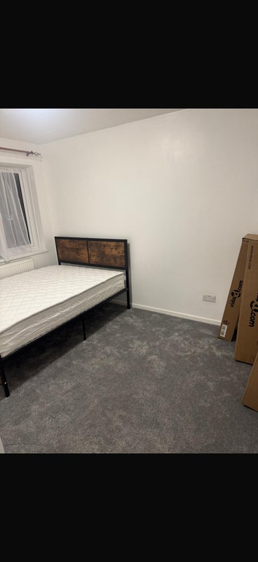Room Pelly Road in Greater London