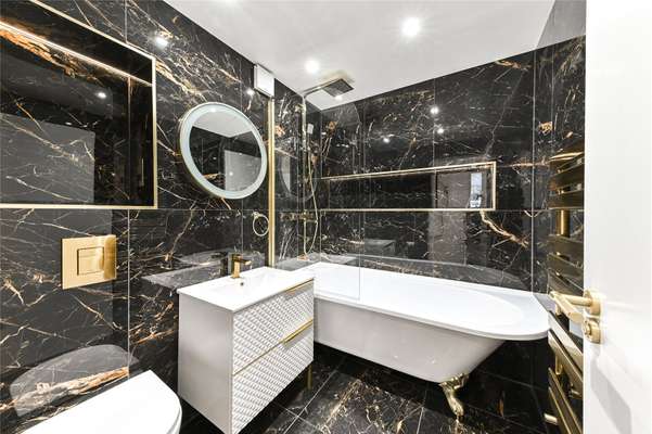 Flat Lisson Grove in City of Westminster