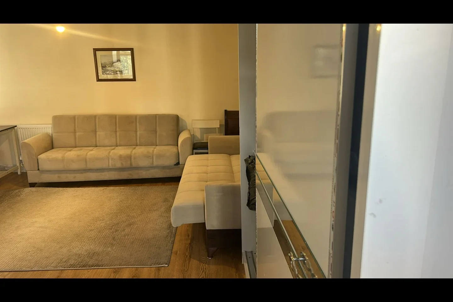 Room Parsloes Avenue in Greater London