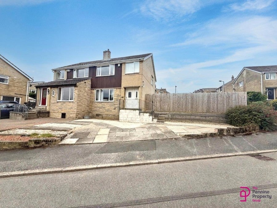 House Gledhill Avenue in Sheffield