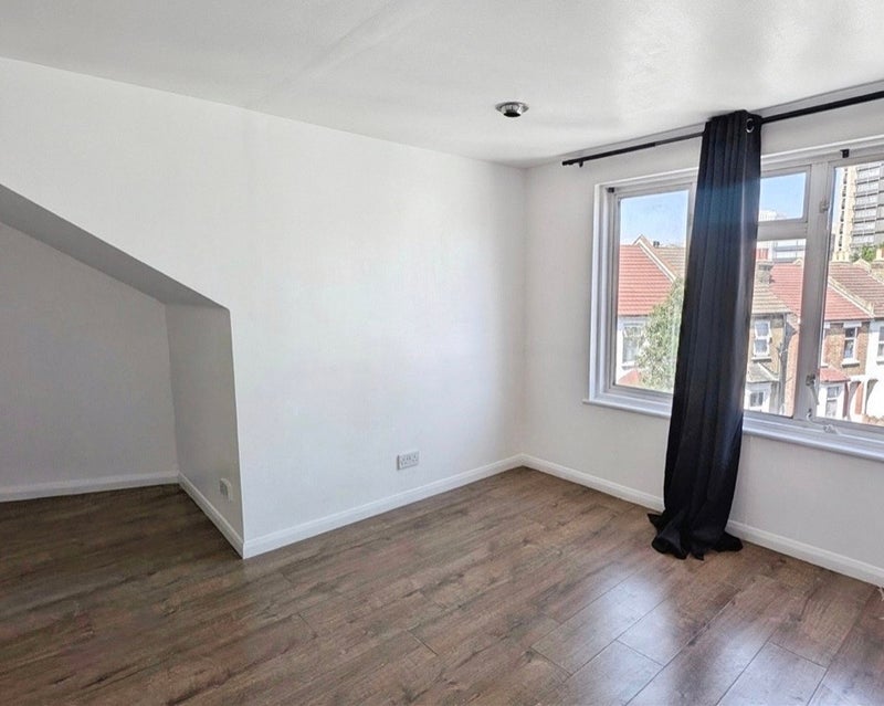 Room Cranmer Road in Greater London