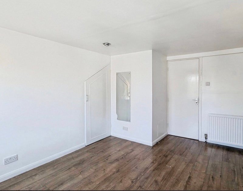 Room Cranmer Road in Greater London