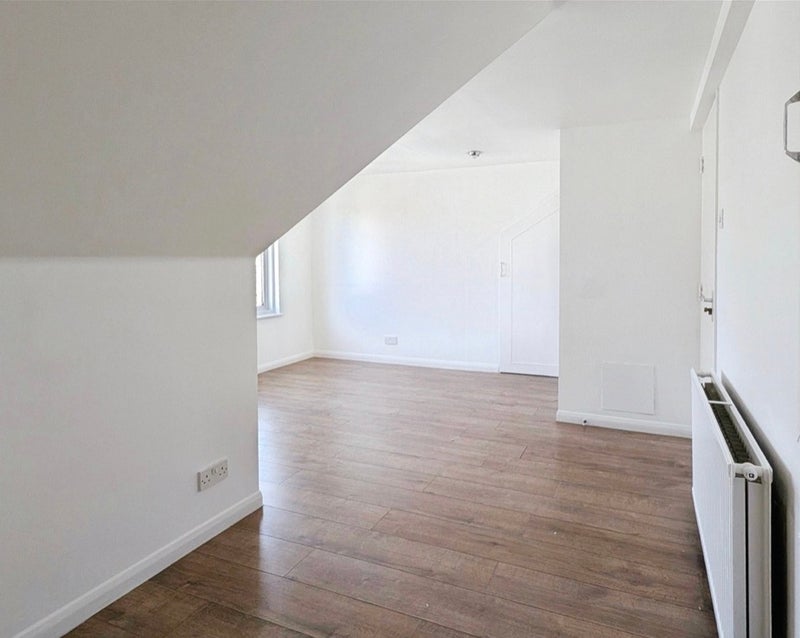 Room Cranmer Road in Greater London