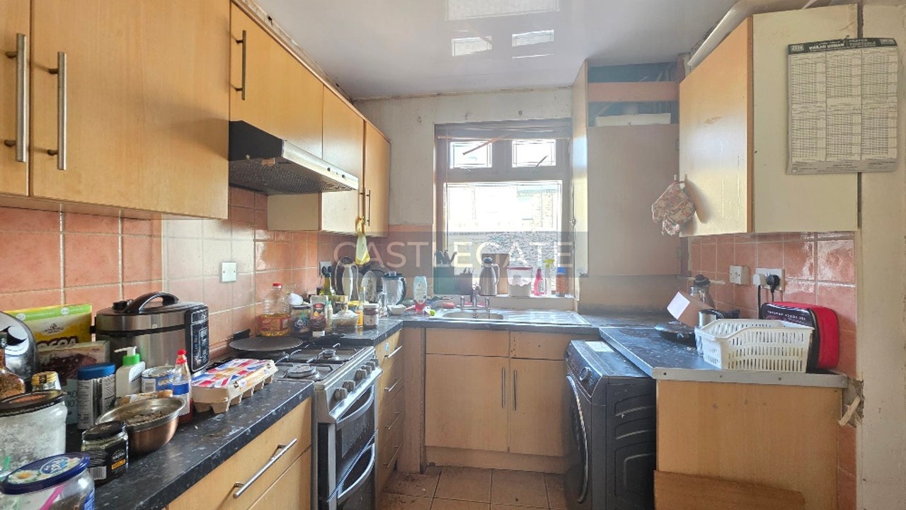 House Cecil Street in Kirklees