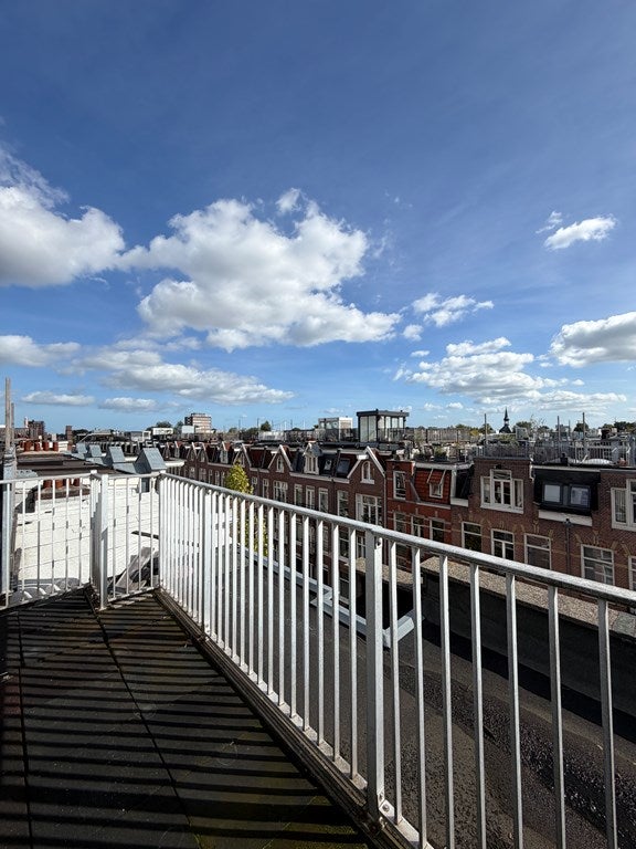 Flat Jan Pieter Heijestraat in Amsterdam