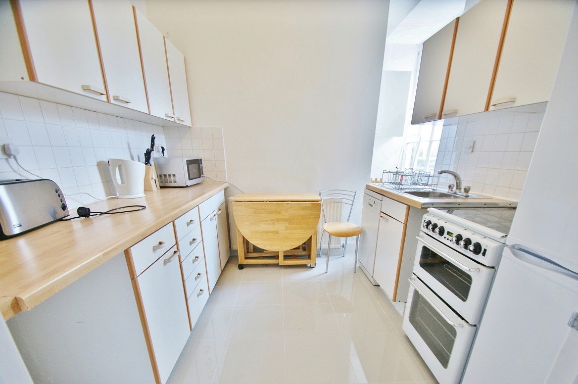 Flat Hanson Street in City of Westminster