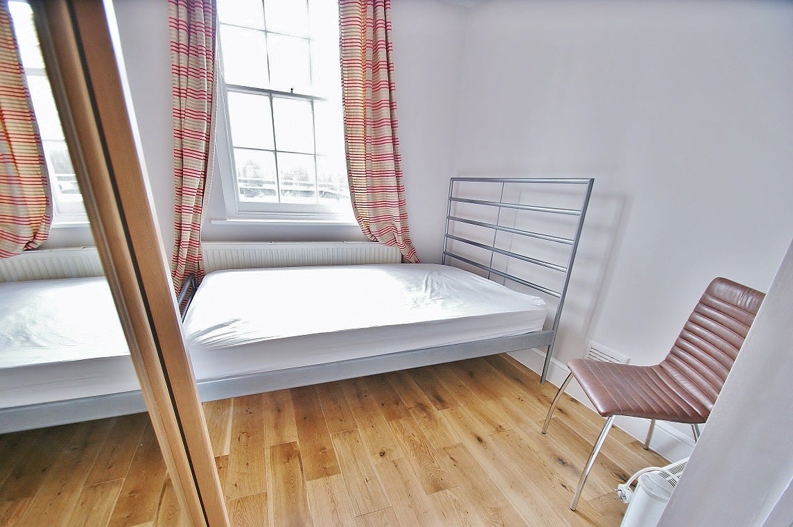 Flat Hanson Street in City of Westminster