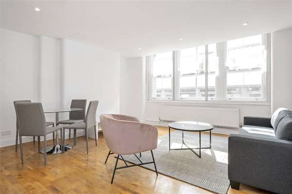 Flat Crosswall in City of London