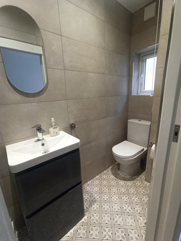 Room Wilton Road in Greater London