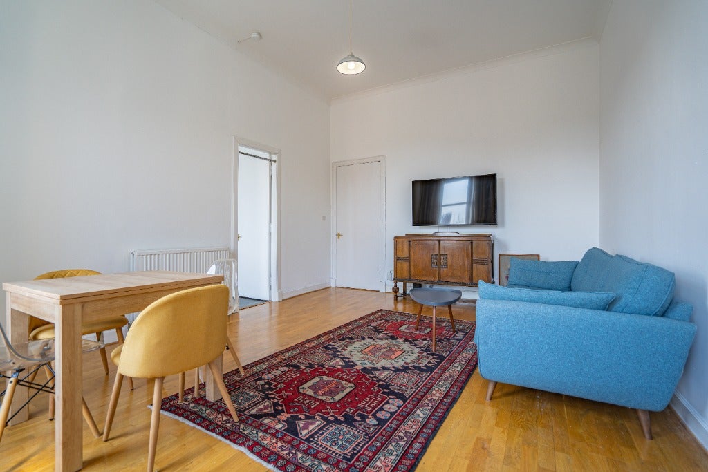 Flat Radnor Street in Glasgow