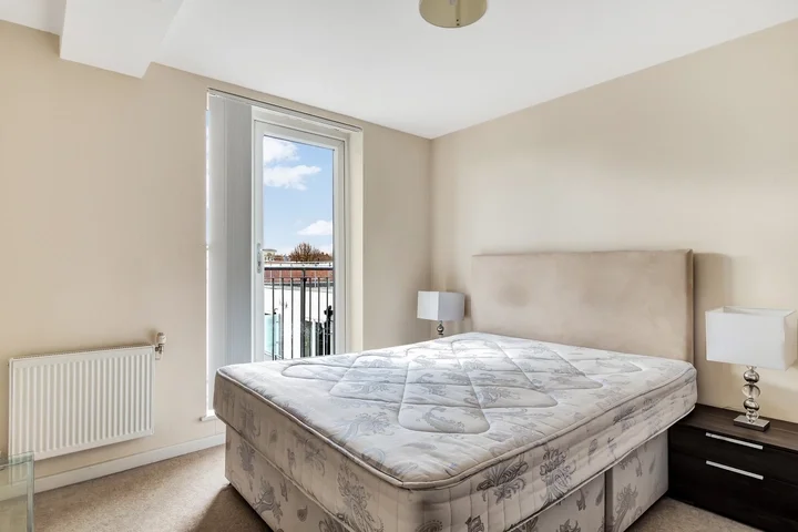 Flat Lankaster Gardens in Greater London
