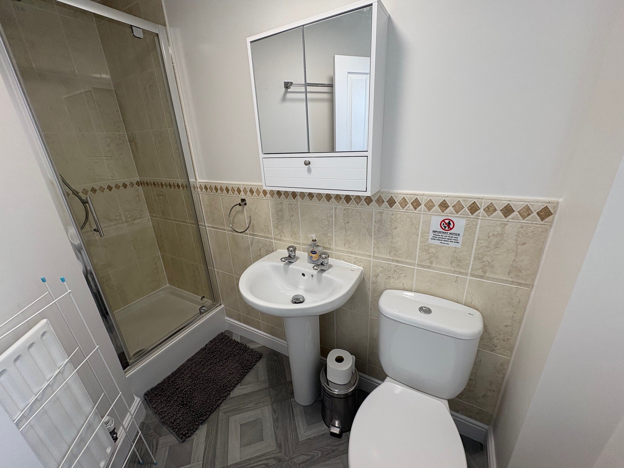 Room Chepstow Road in Corby