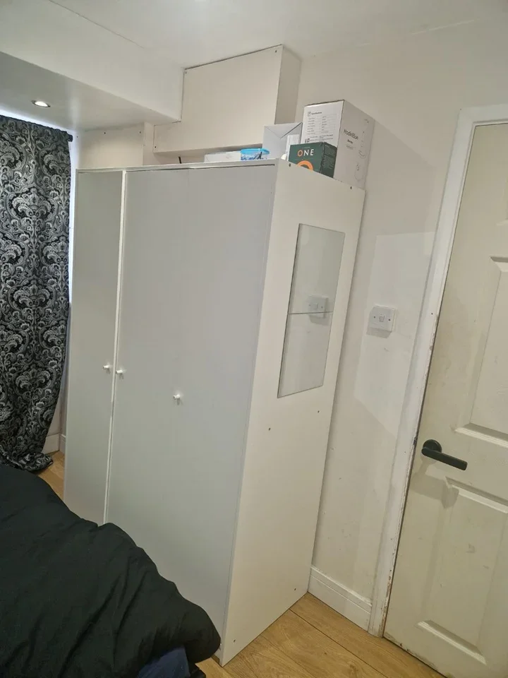 Room Danbury Crescent in South Ockendon