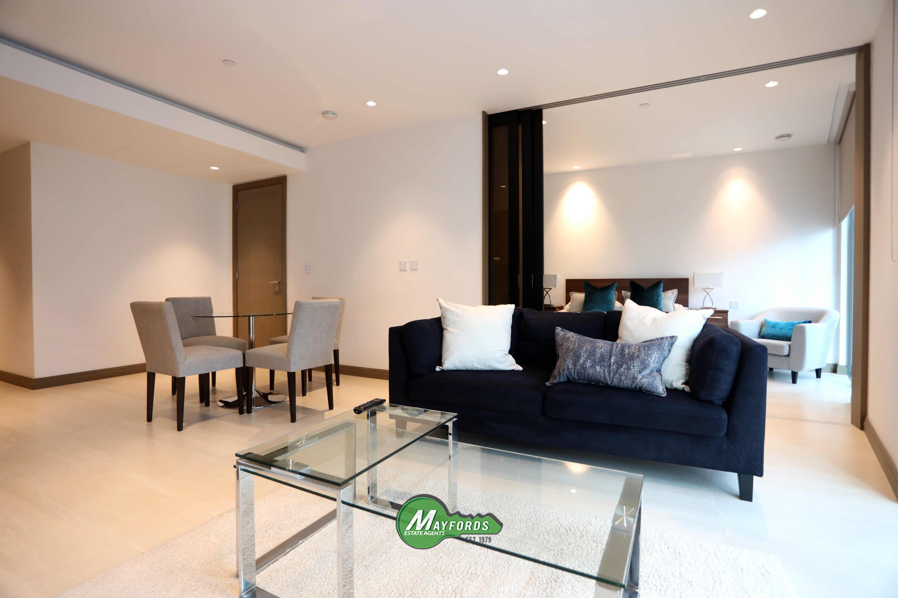 Flat Blackfriars Road in Greater London