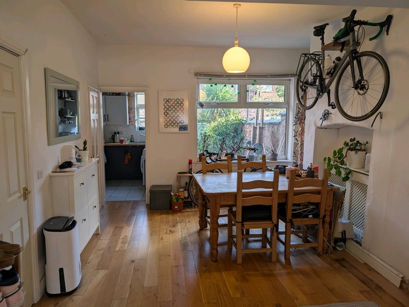 Room Greening Road in Manchester