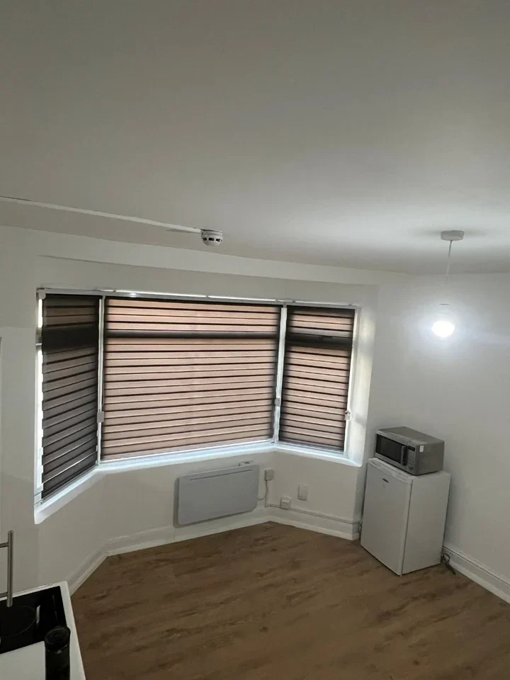 Flat Studio Mews in Greater London