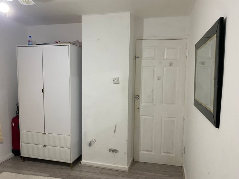 Room The Dashes in Harlow