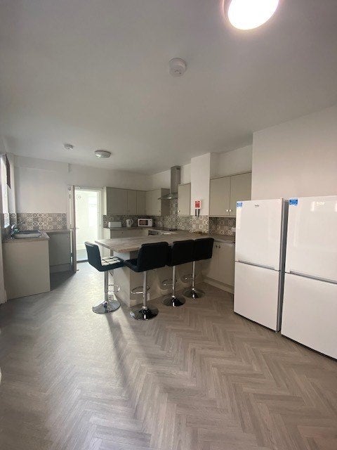 Flat Grimsby Road in Cleethorpes