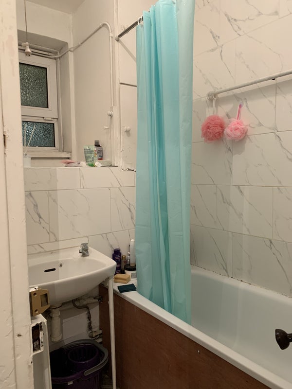 Room Tarling Street in Greater London