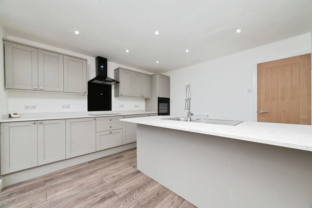 House Leads Bungalows and Cottages in Sutton