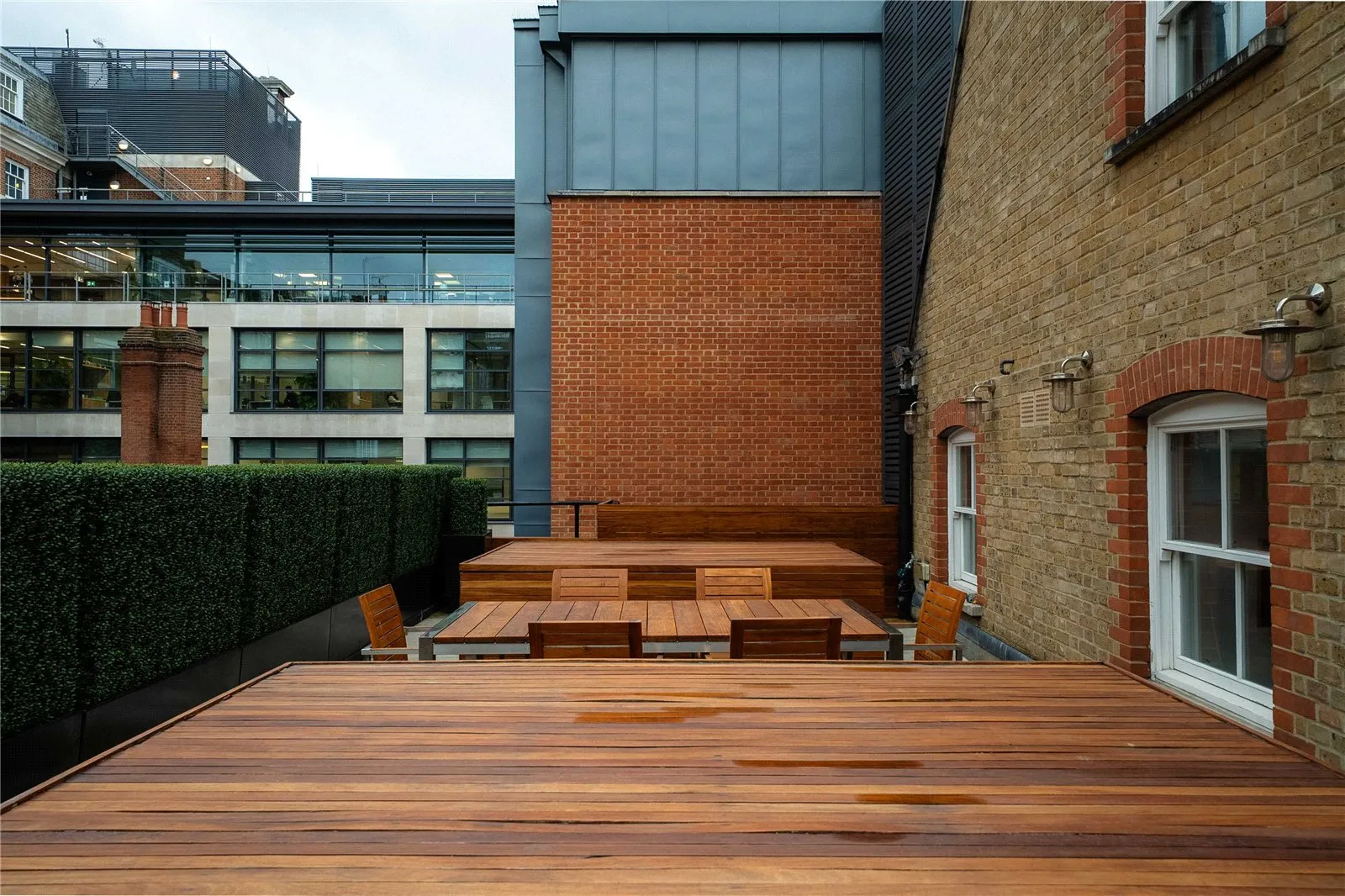 Flat Grosvenor Hill in City of Westminster
