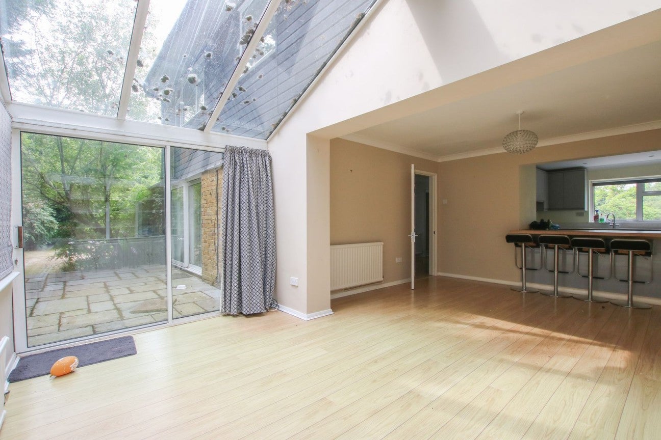 House Eastheath Gardens in Wokingham