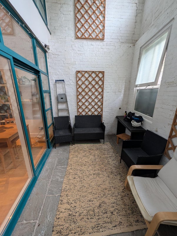 Room Upper Street in Greater London