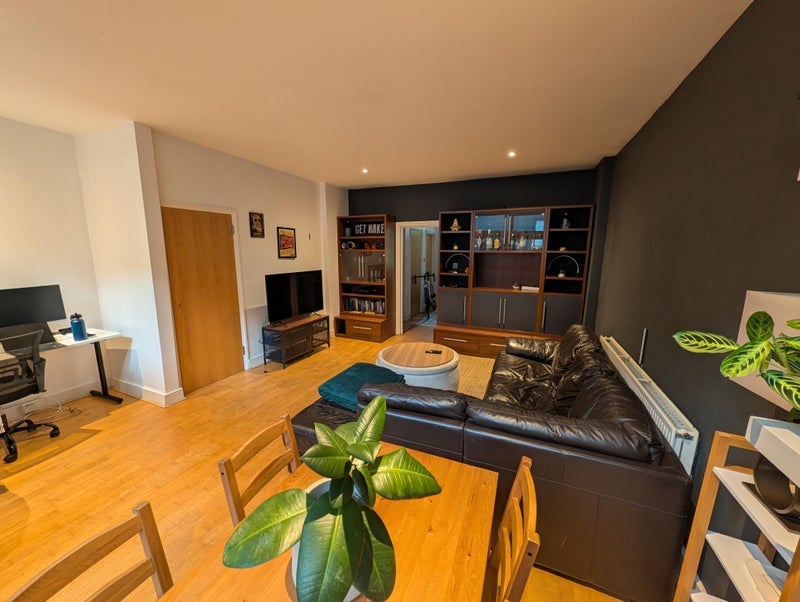 Room Upper Street in Greater London