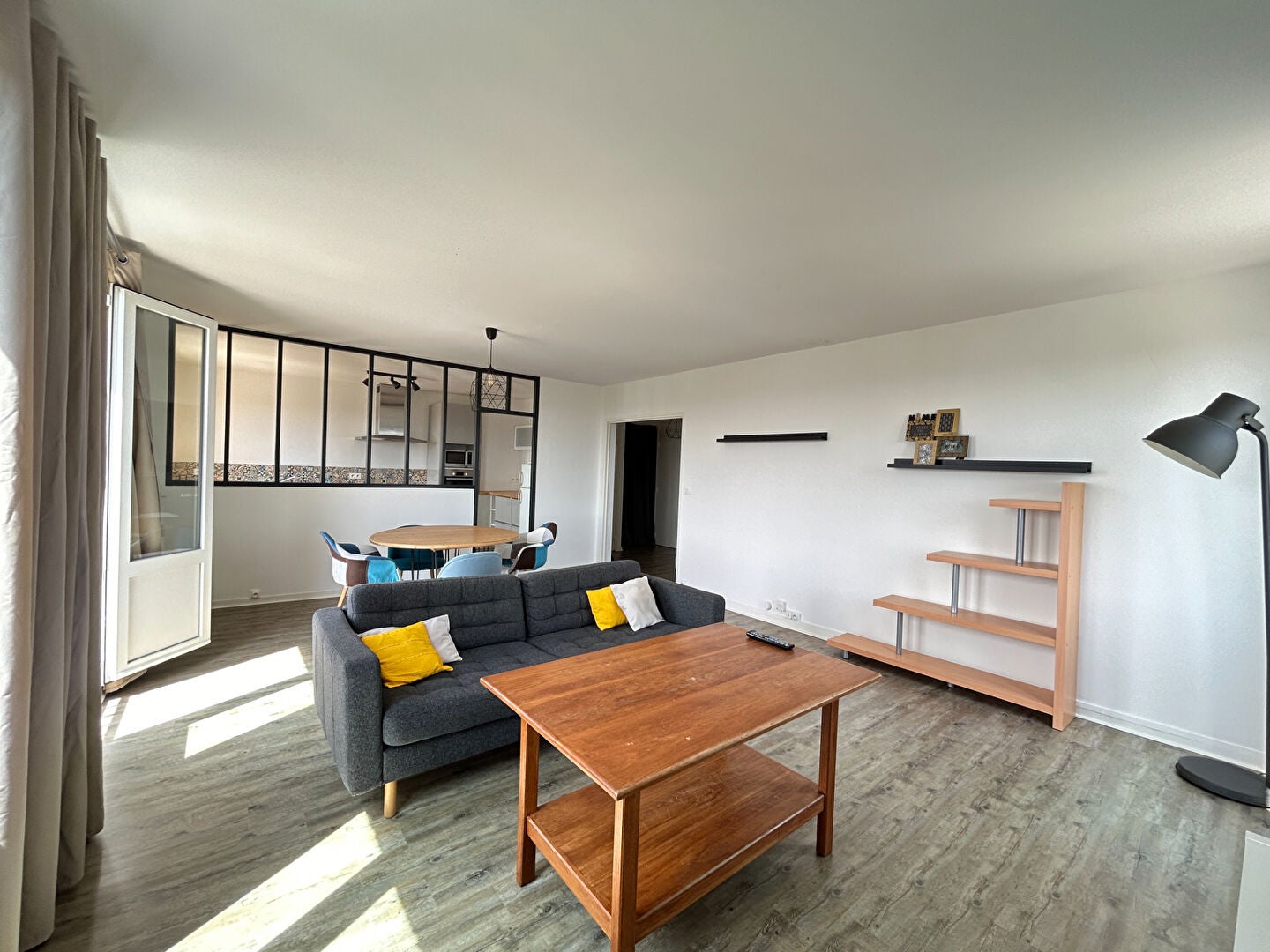 Flat Le Bois Porte 19 in Hérouville-Saint-Clair