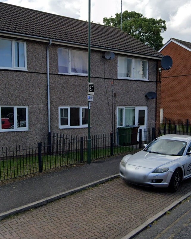 Room Thomas Close in Nottingham