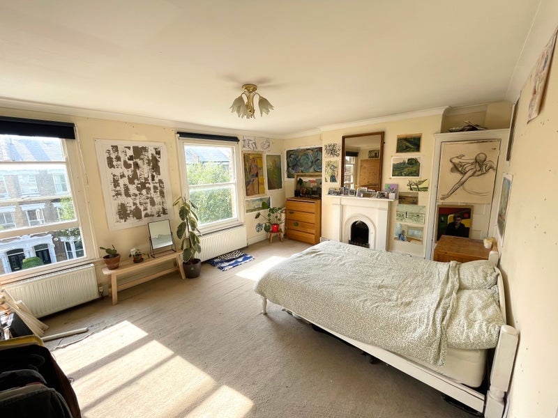 Room Huddleston Road in Greater London