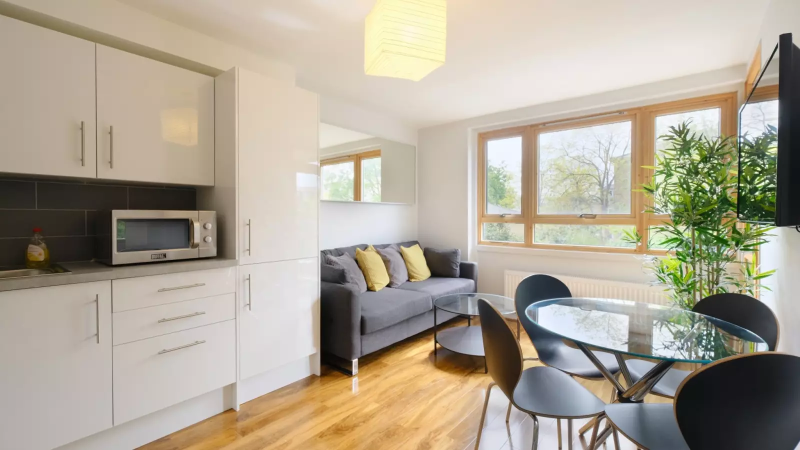 Room Robsart Street in Greater London