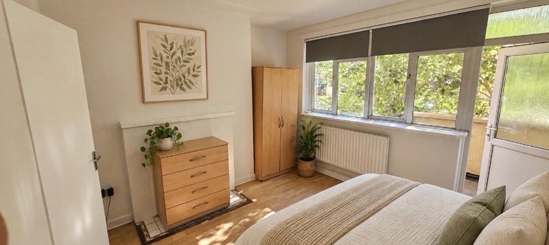 Room Bolney Street in Greater London