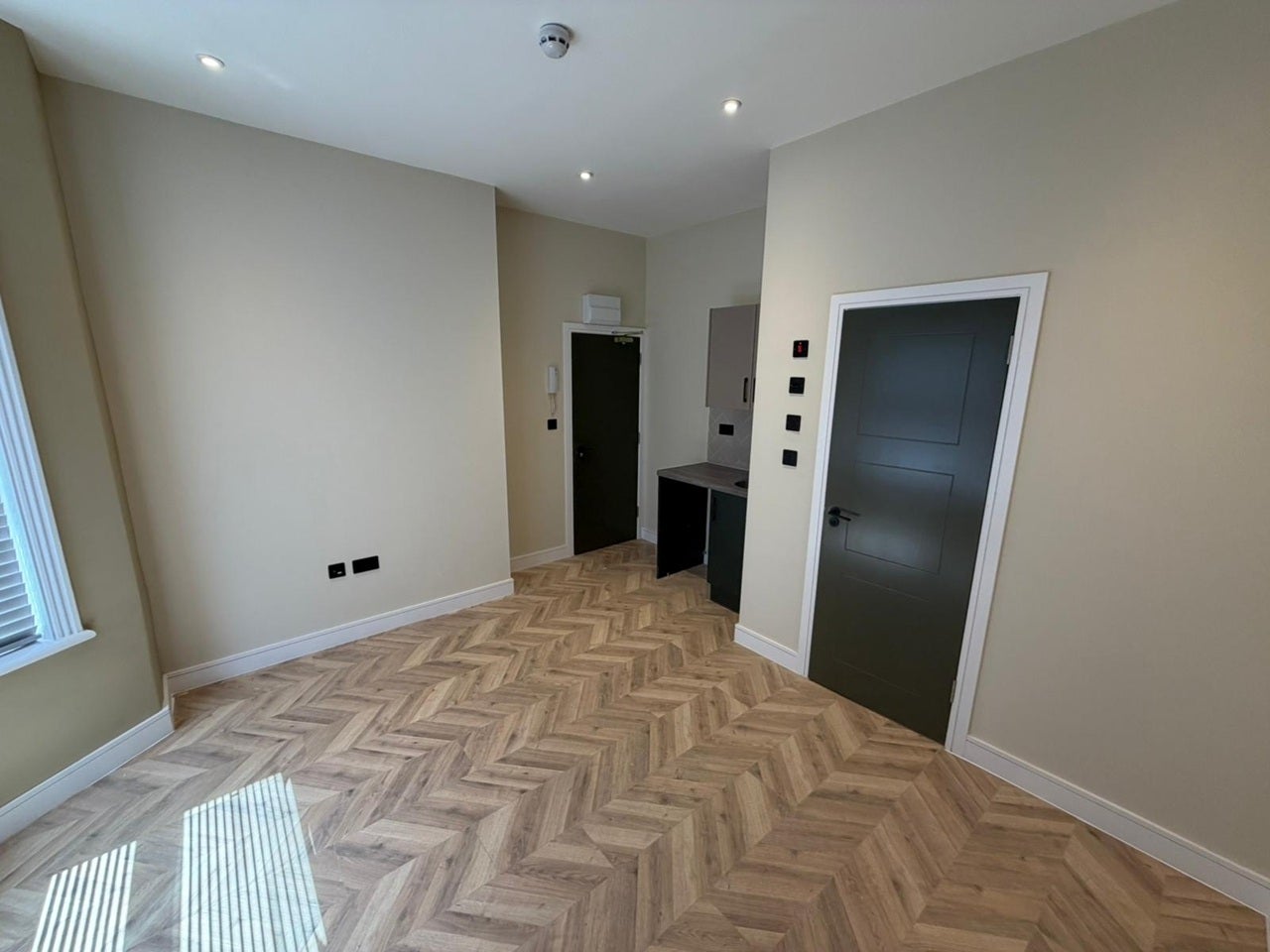 Flat South Street in Greater London